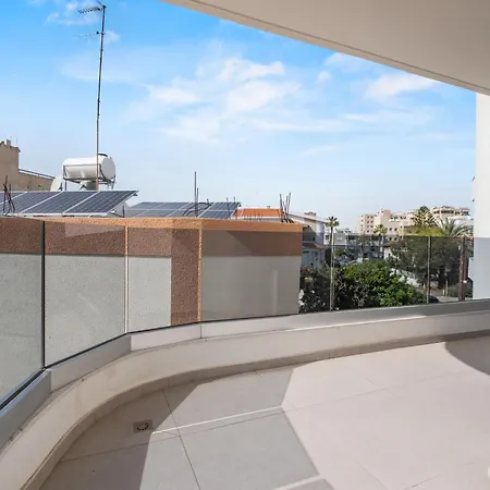 Apartment Q Scala *